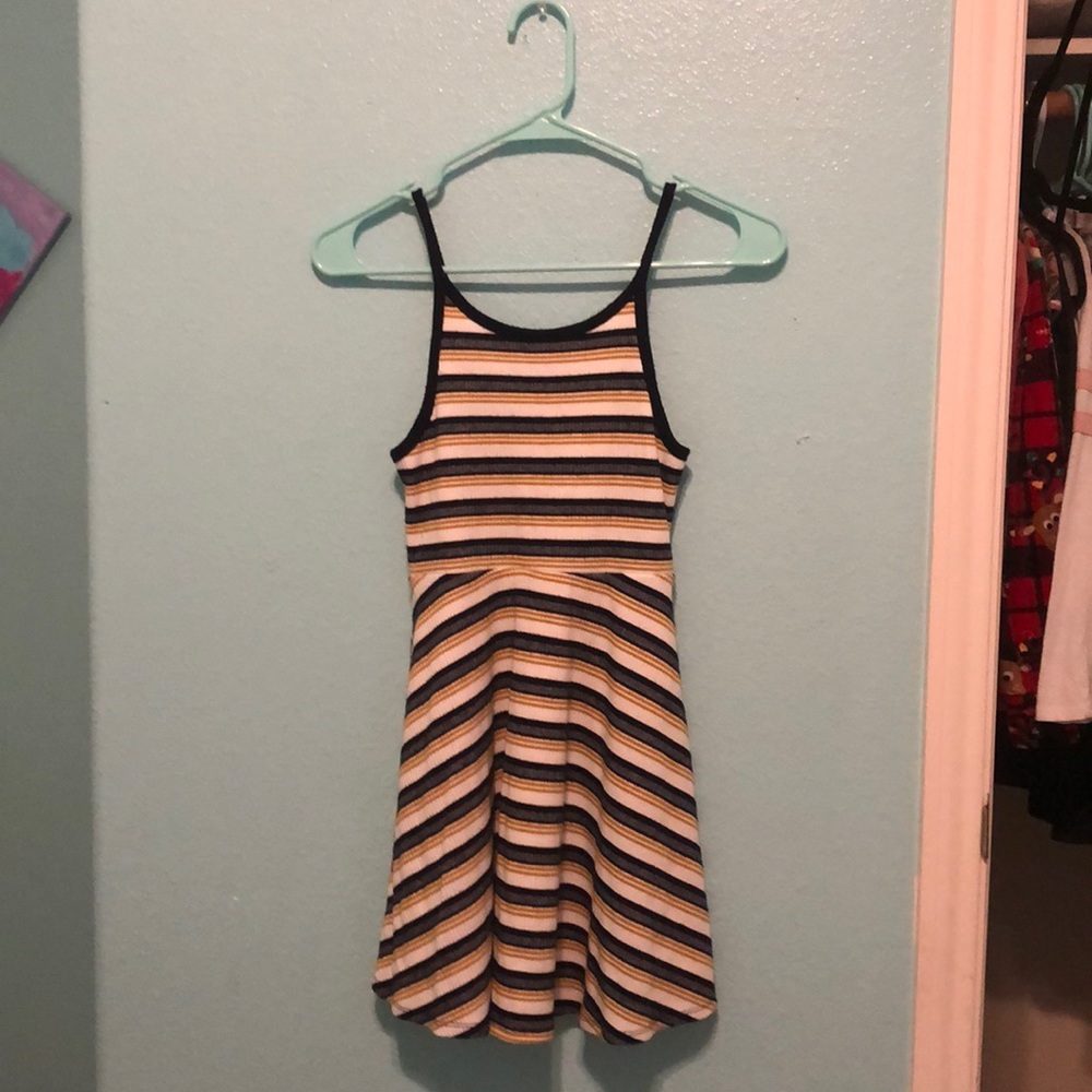 Hi I’m selling dress